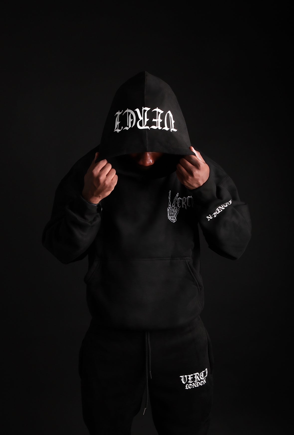 VERCI BLACK FLWL HOODIE